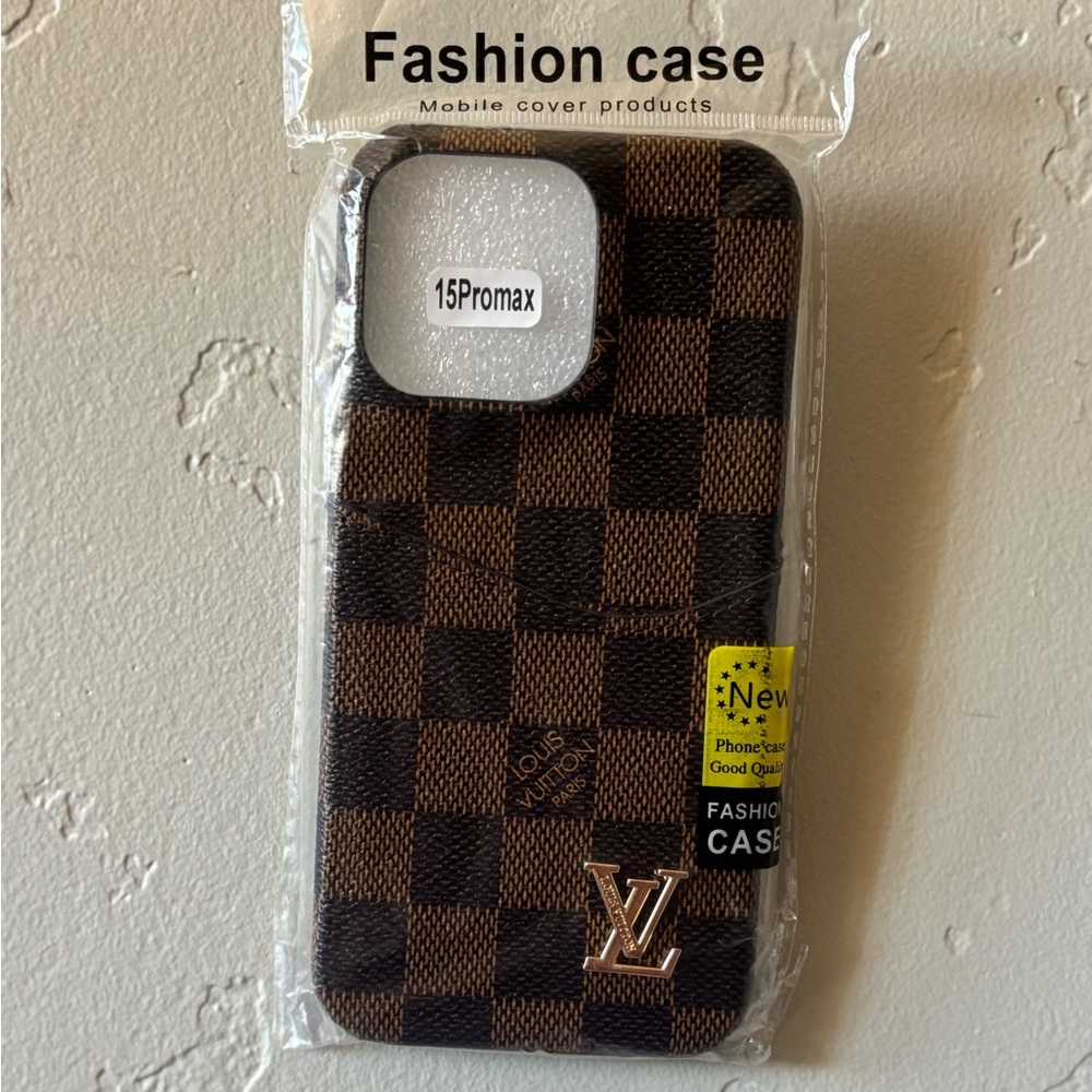 Black and Brown Checkered Phone Case for 15 Pro Max